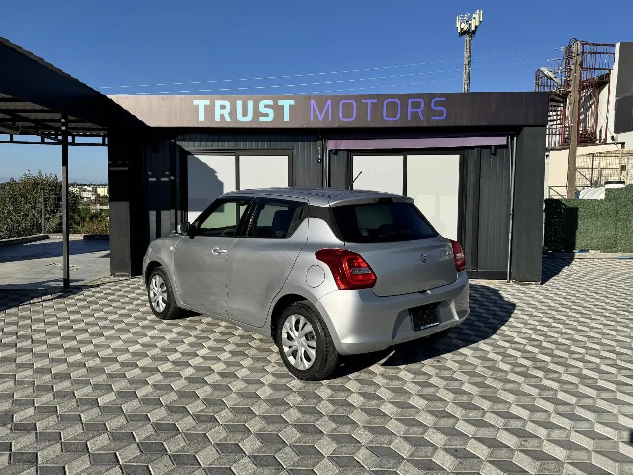 2019 Suzuki Swift 1.2 Kıbrıs | KKTC İkinci El Satılık Araba - Thumbnail 3