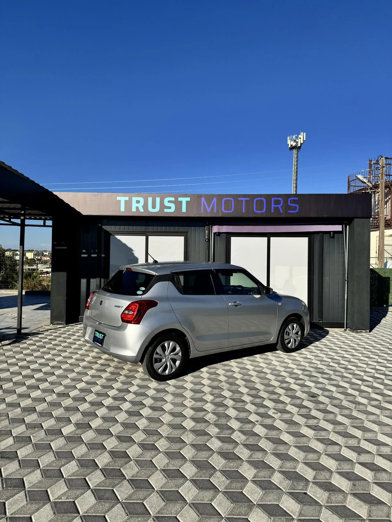 2019 Suzuki Swift 1.2 Kıbrıs | KKTC İkinci El Satılık Araba - Thumbnail 4
