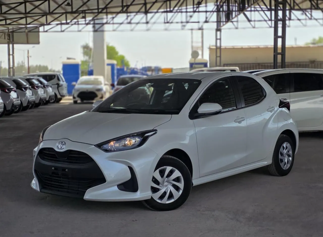 2023 Toyota Yaris 1.5 Kıbrıs | KKTC İkinci El Satılık Araba - Thumbnail 2
