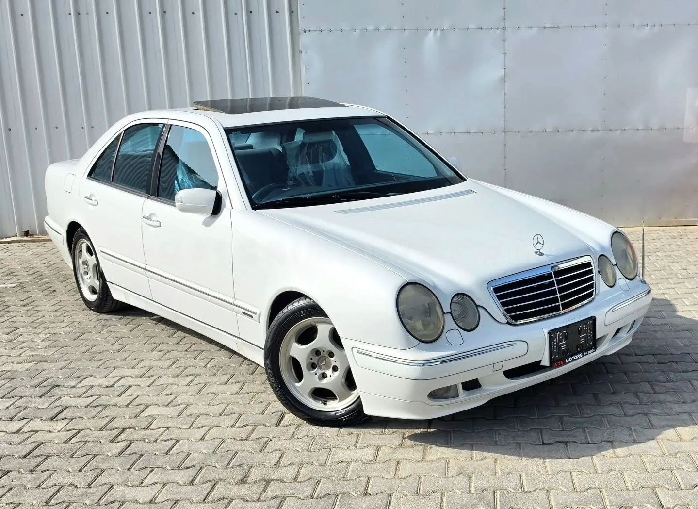 2001 Mercedes-Benz 240 Classic Kıbrıs | KKTC İkinci El Satılık Araba - Fotoğraf 1