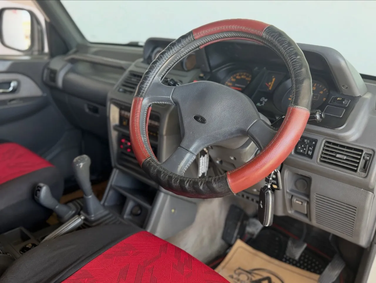 1994 Mitsubishi Pajero 2.8 TD Kıbrıs | KKTC İkinci El Satılık Araba - Thumbnail 2