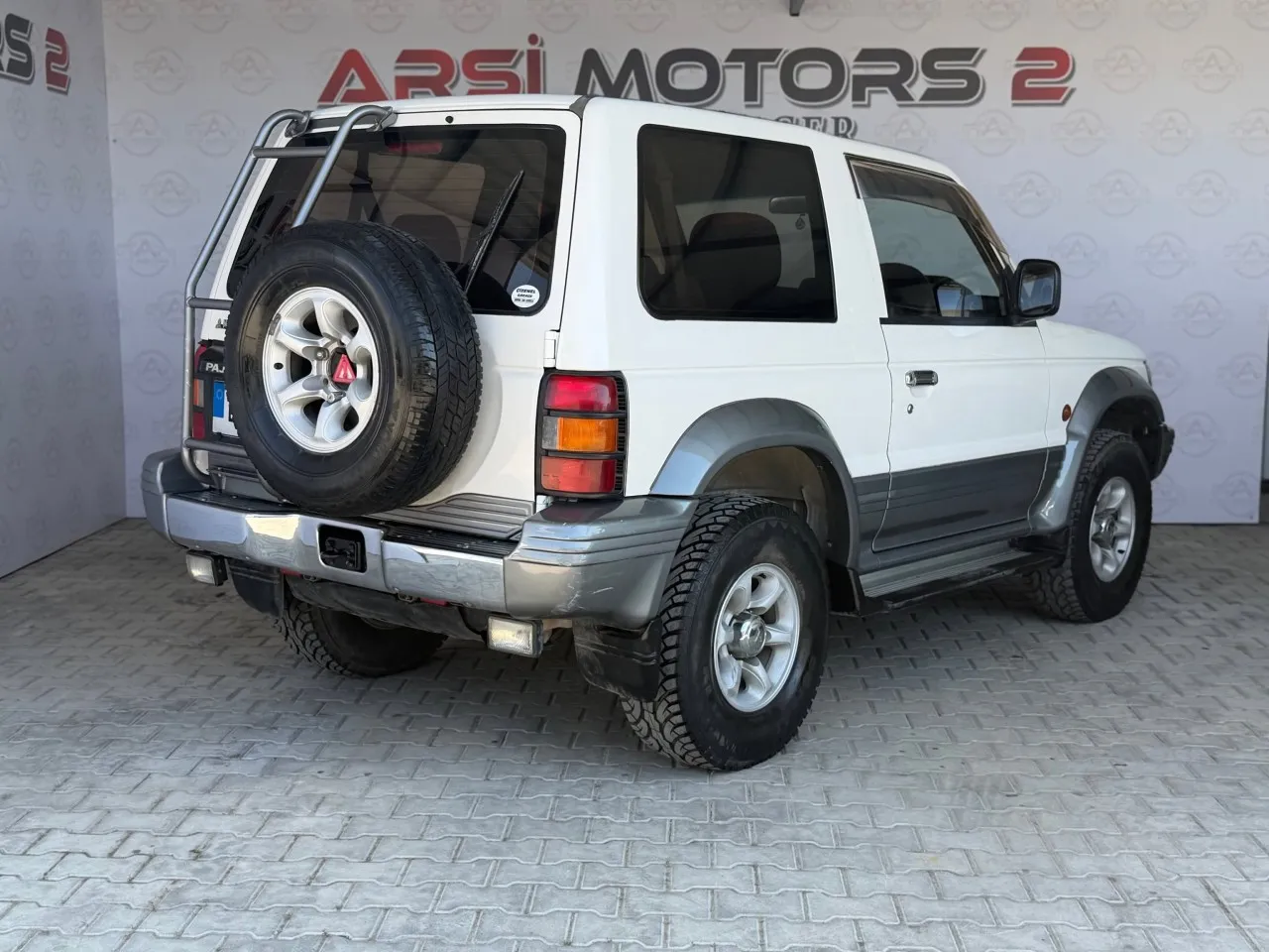 1994 Mitsubishi Pajero 2.8 TD Kıbrıs | KKTC İkinci El Satılık Araba - Thumbnail 3