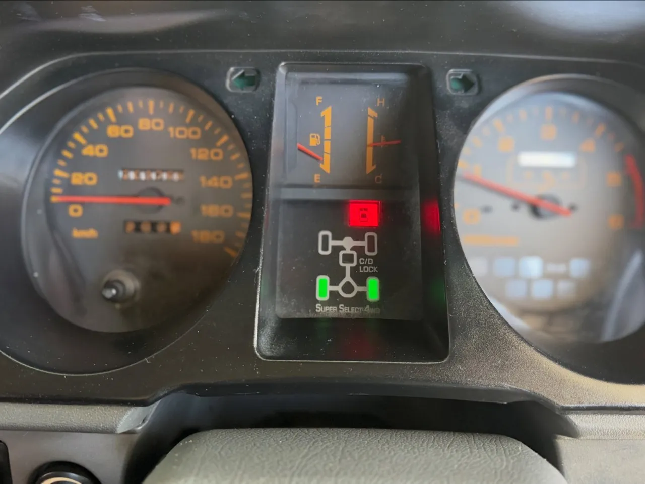 1994 Mitsubishi Pajero 2.8 TD Kıbrıs | KKTC İkinci El Satılık Araba - Thumbnail 6
