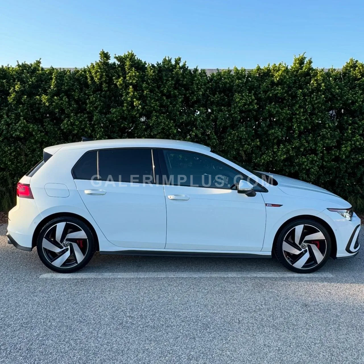2023 Volkswagen Golf 2.0 GTI TCR Kıbrıs | KKTC İkinci El Satılık Araba - Thumbnail 6