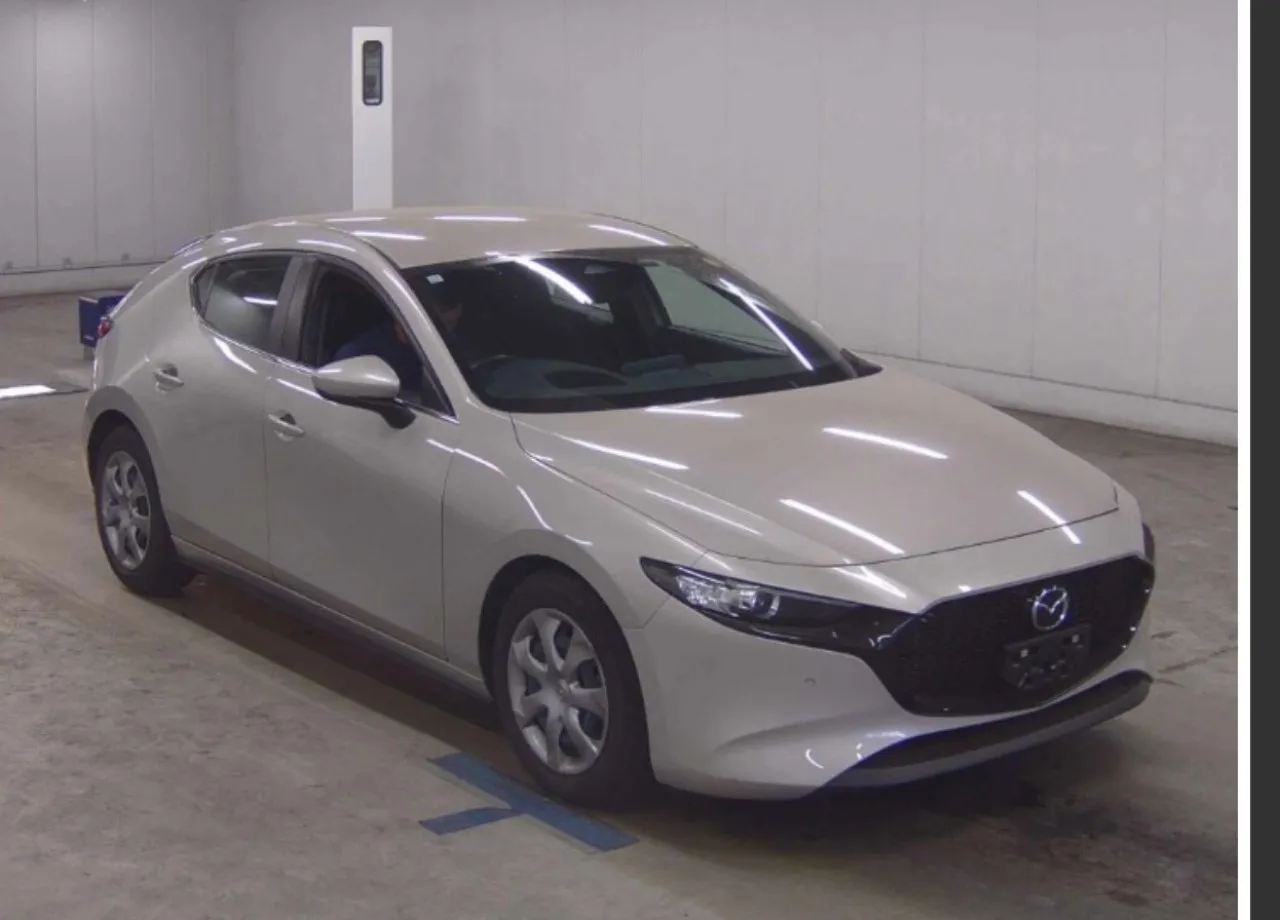 2024 Mazda 3 1.5 SkyActive-G Kıbrıs | KKTC İkinci El Satılık Araba - Fotoğraf 1