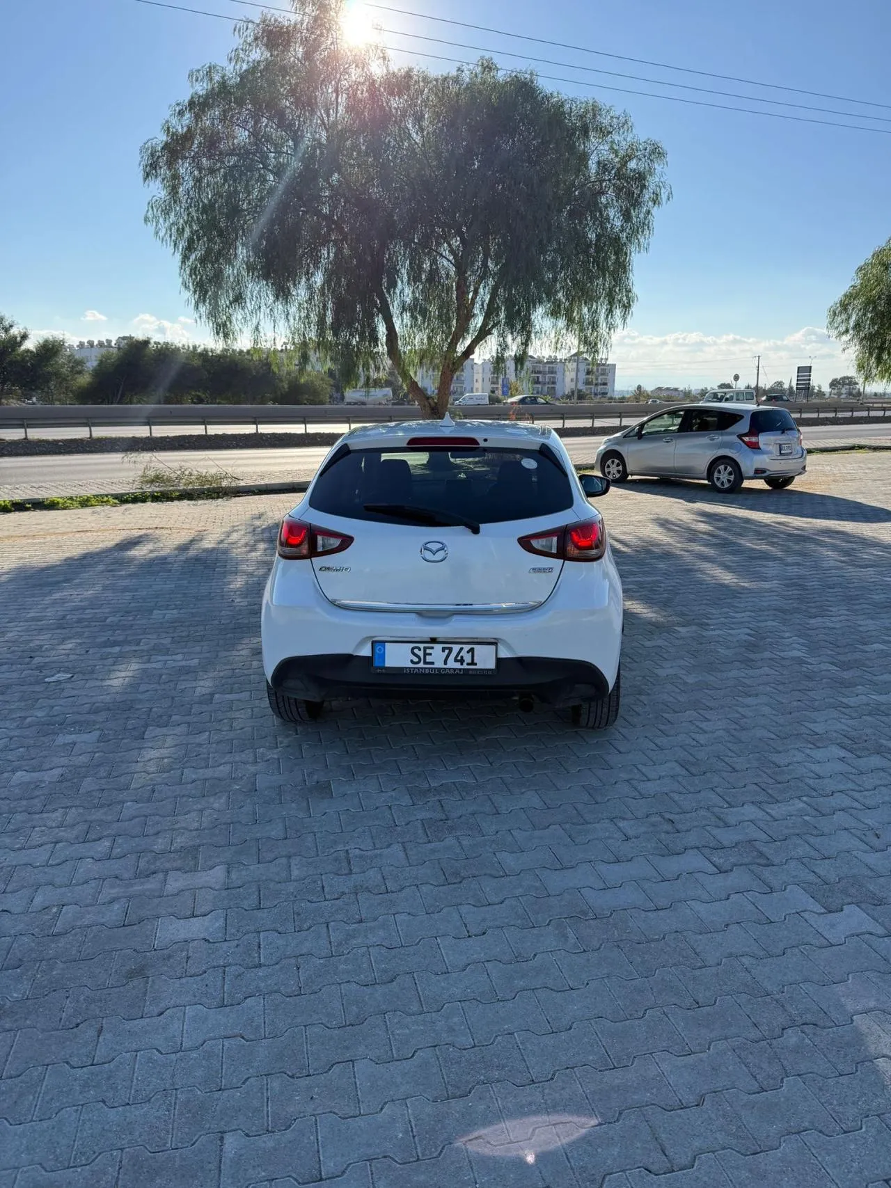 2016 Mazda Demio 1.5 Kıbrıs | KKTC İkinci El Satılık Araba - Thumbnail 6