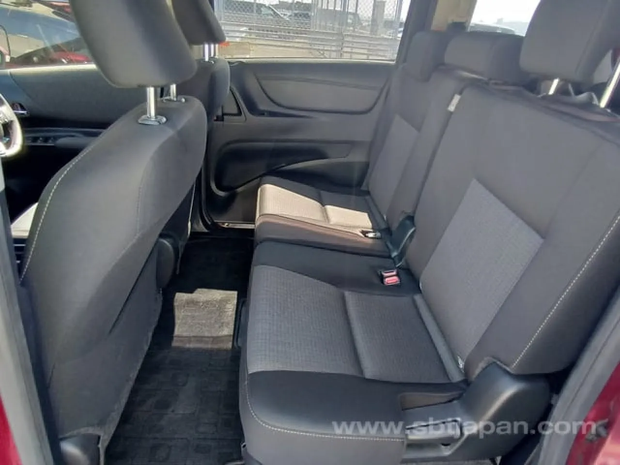 2022 Toyota Sienta 1.5 Hybrid CVT Kıbrıs | KKTC İkinci El Satılık Araba - Thumbnail 5