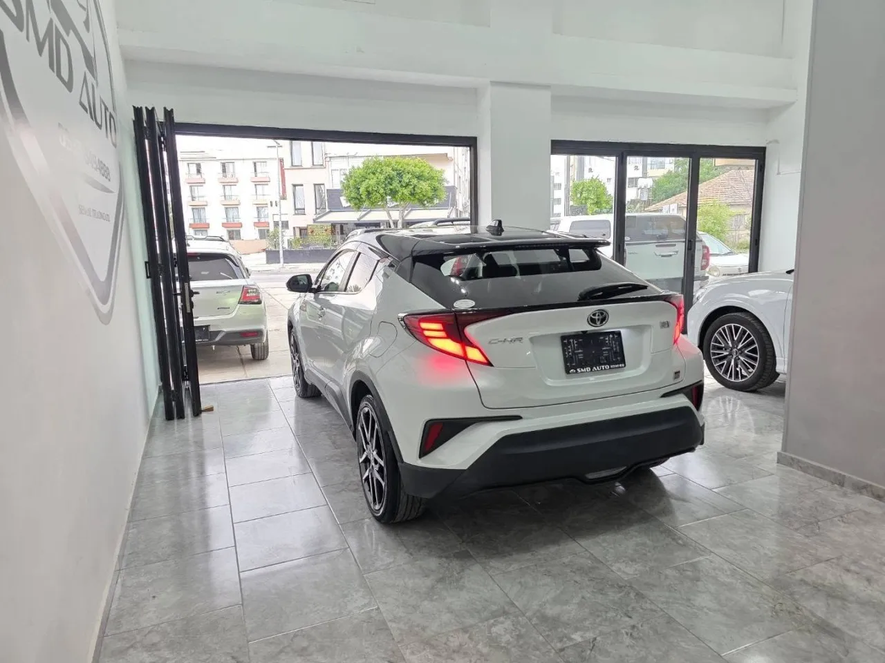 2022 Toyota C-HR 1.8 Hybrid Kıbrıs | KKTC İkinci El Satılık Araba - Thumbnail 5