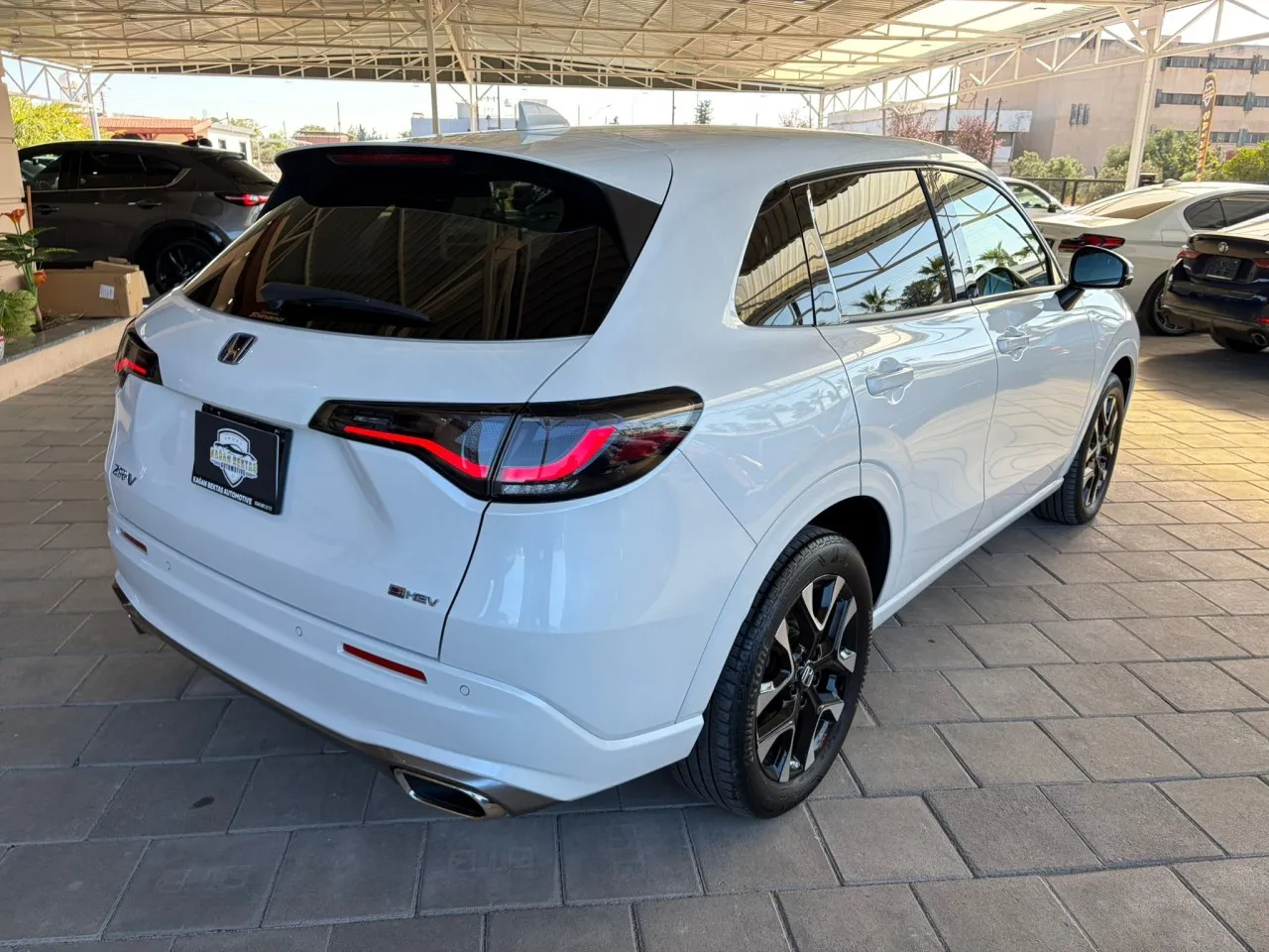 2023 Honda Vezel 1.5 i-VTEC Hybrid Automatic Kıbrıs | KKTC İkinci El Satılık Araba - Thumbnail 4