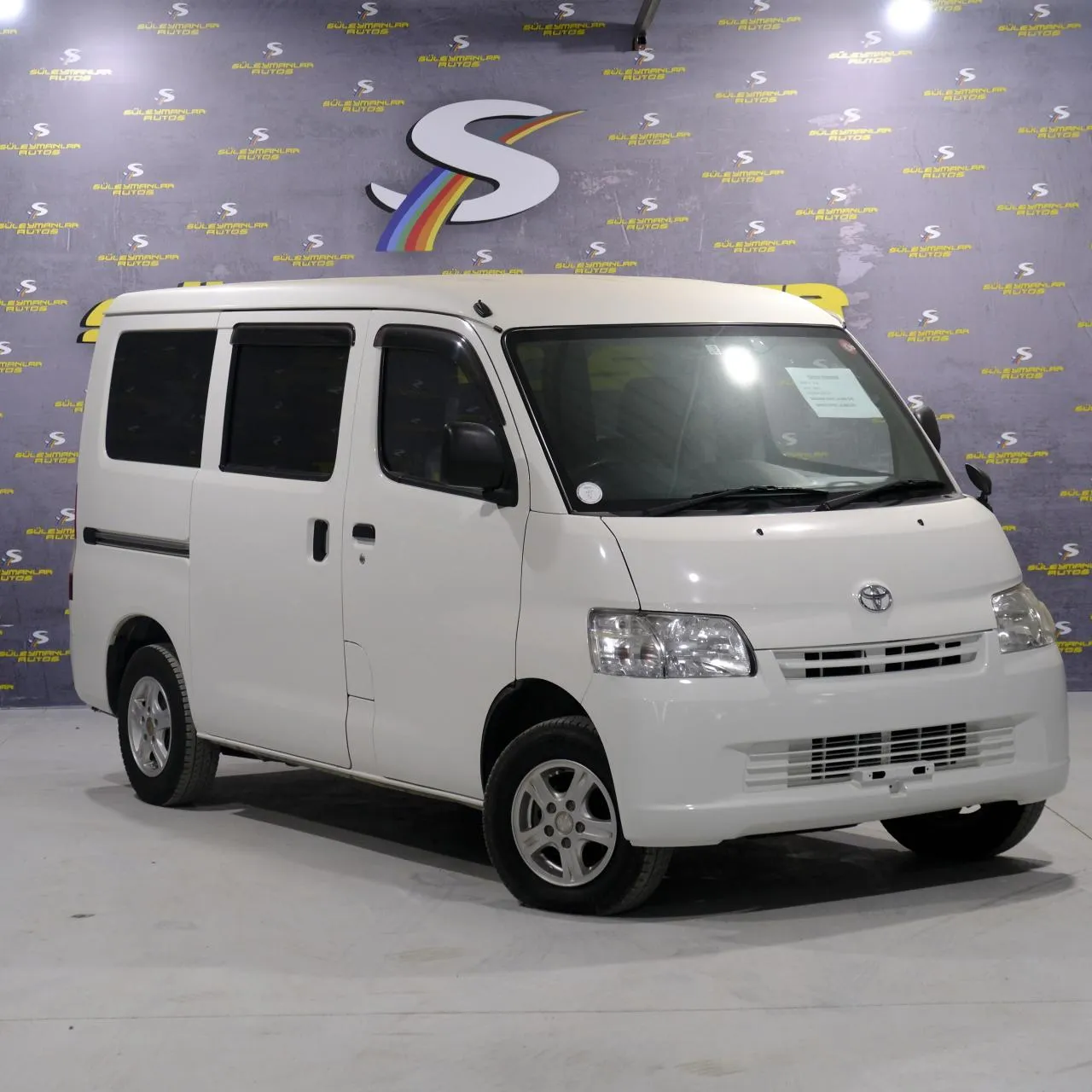 2020 Toyota Townace Kıbrıs | KKTC İkinci El Satılık Araba - Fotoğraf 1