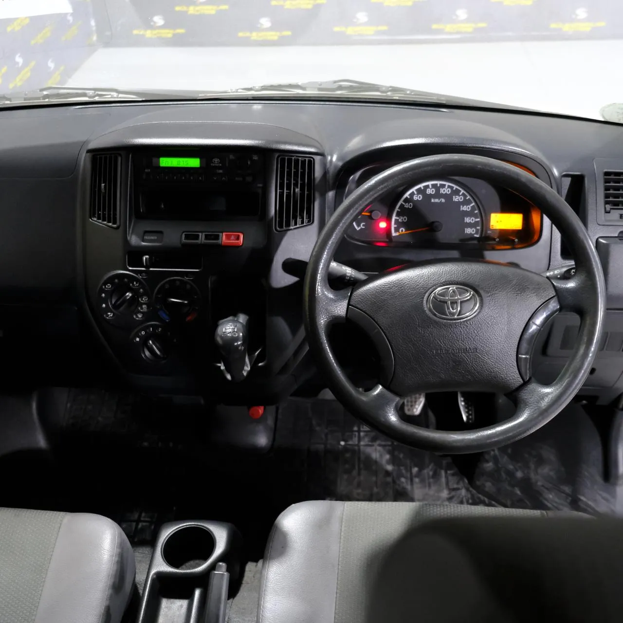2020 Toyota Townace  Kıbrıs | KKTC İkinci El Satılık Araba - Thumbnail 7