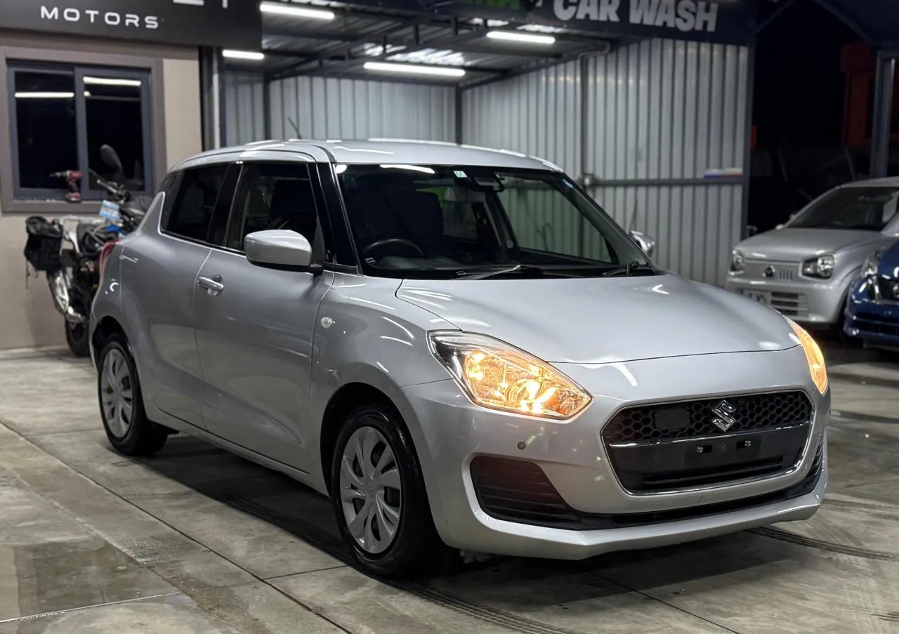 2020 Suzuki Swift 1.3 Kıbrıs | KKTC İkinci El Satılık Araba - Thumbnail 3