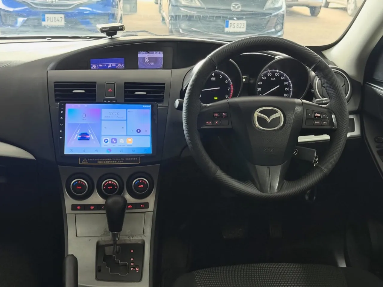 2012 Mazda Axela 1.5 Kıbrıs | KKTC İkinci El Satılık Araba - Thumbnail 3
