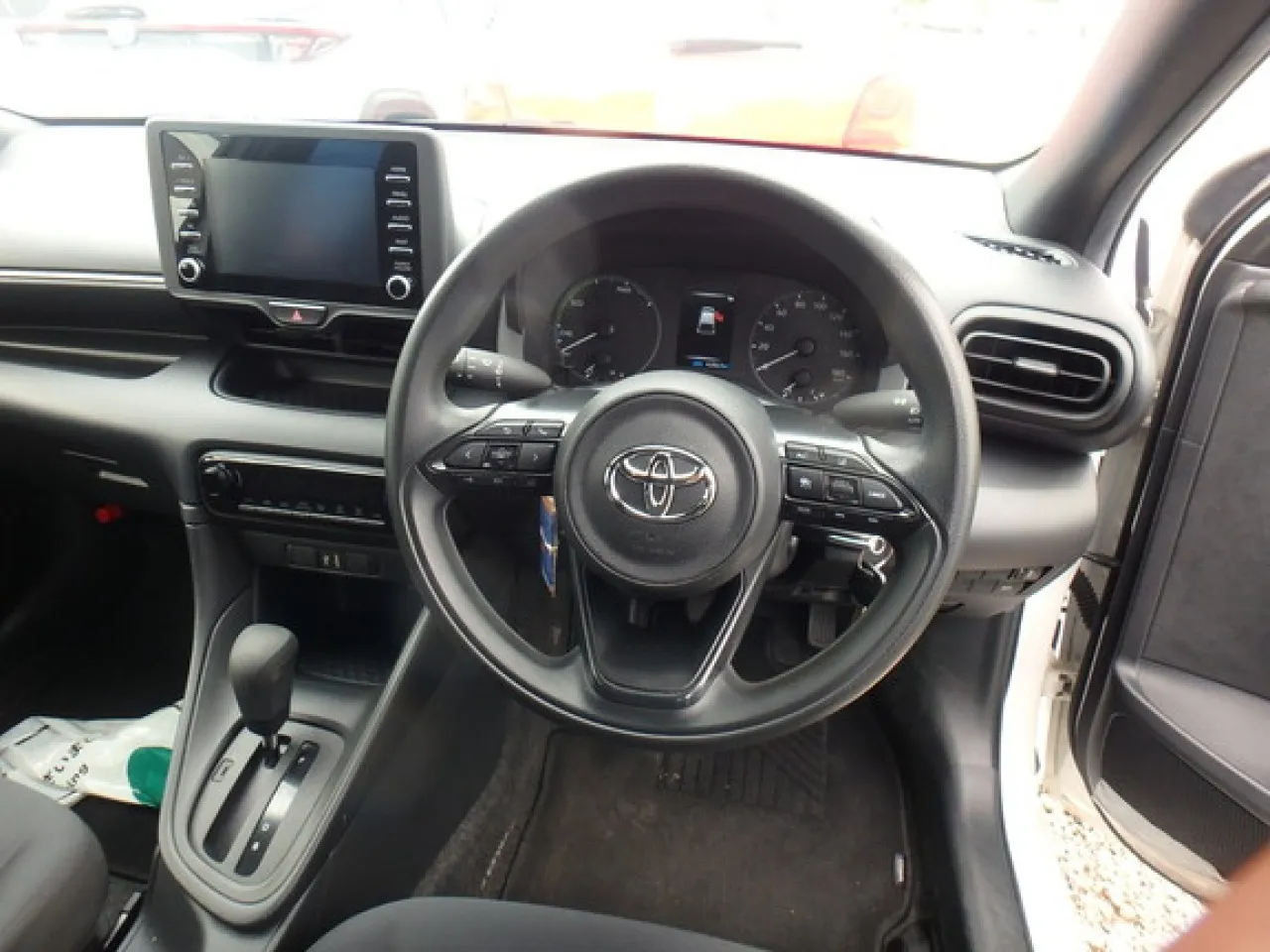 2023 Toyota Yaris 1.5 Hybrid Kıbrıs | KKTC İkinci El Satılık Araba - Thumbnail 5