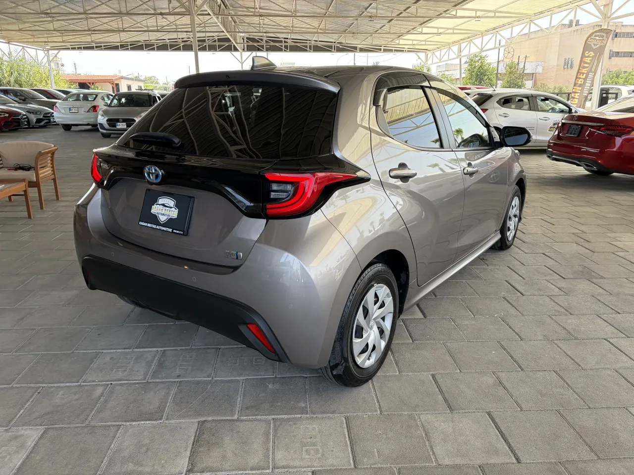 2022 Toyota Yaris 1.5 Hybrid Kıbrıs | KKTC İkinci El Satılık Araba - Thumbnail 4