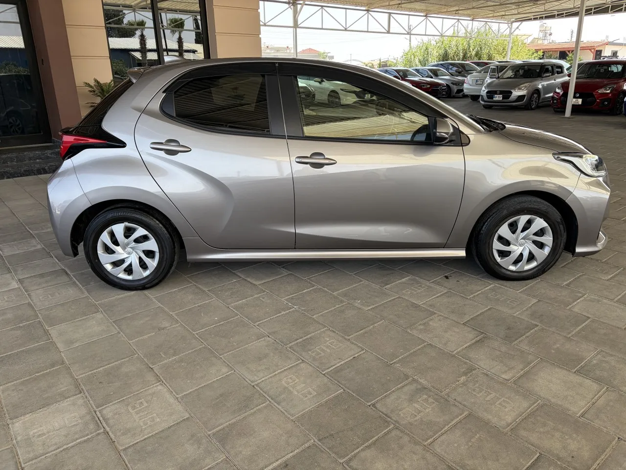 2022 Toyota Yaris 1.5 Hybrid Kıbrıs | KKTC İkinci El Satılık Araba - Thumbnail 5