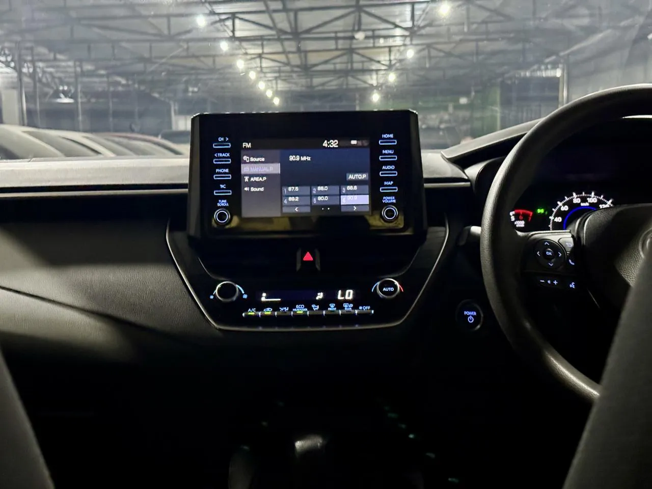 2021 Toyota Corolla 1.8 Hybrid Kıbrıs | KKTC İkinci El Satılık Araba - Thumbnail 4