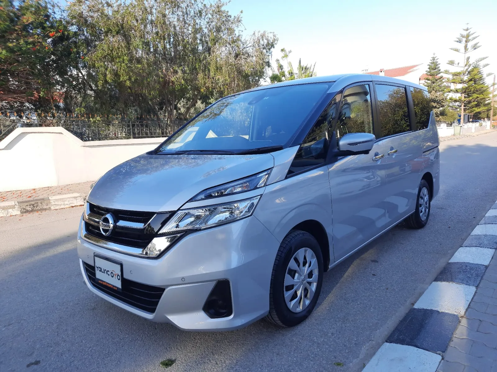 2019 Nissan Serena  Kıbrıs | KKTC İkinci El Satılık Araba - Thumbnail 5