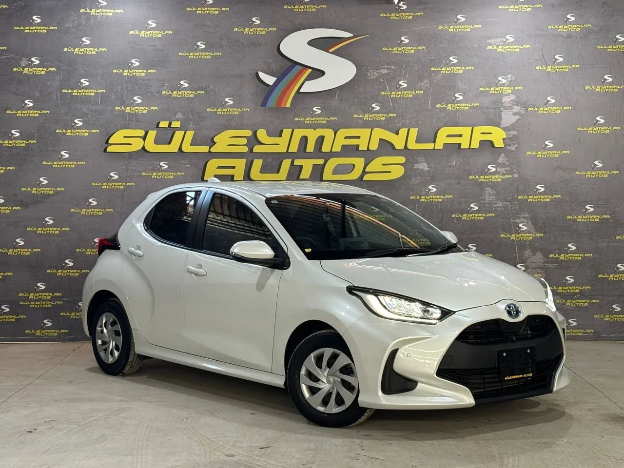 2023 Toyota Yaris 1.5 Hybrid Kıbrıs | KKTC İkinci El Satılık Araba - Fotoğraf 1
