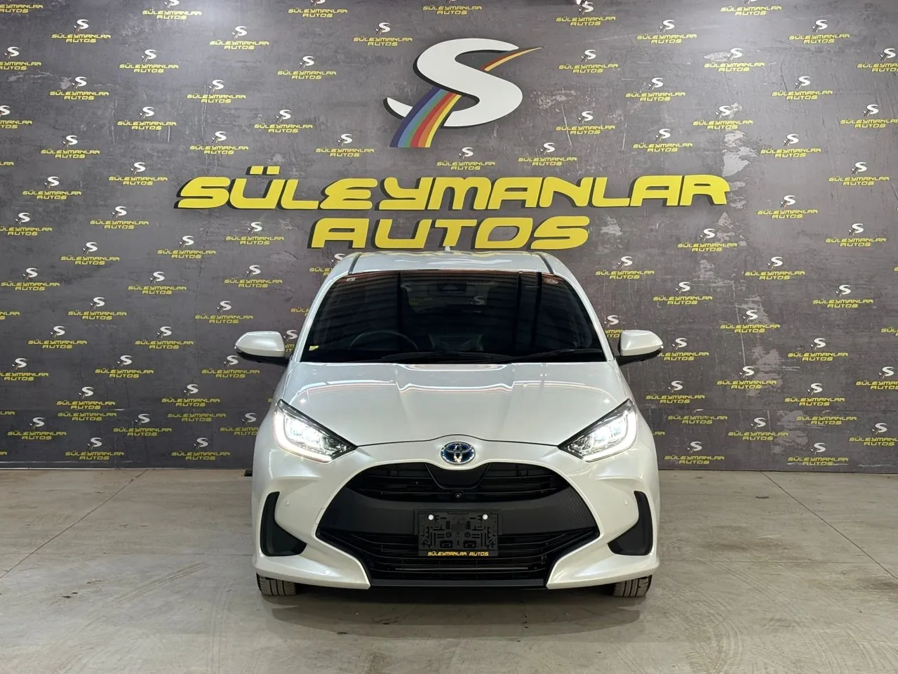 2023 Toyota Yaris 1.5 Hybrid Kıbrıs | KKTC İkinci El Satılık Araba - Thumbnail 3