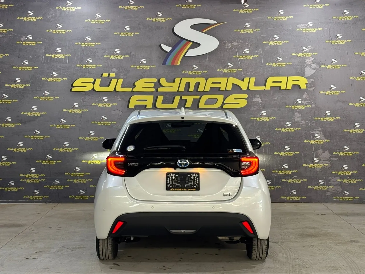 2023 Toyota Yaris 1.5 Hybrid Kıbrıs | KKTC İkinci El Satılık Araba - Thumbnail 6