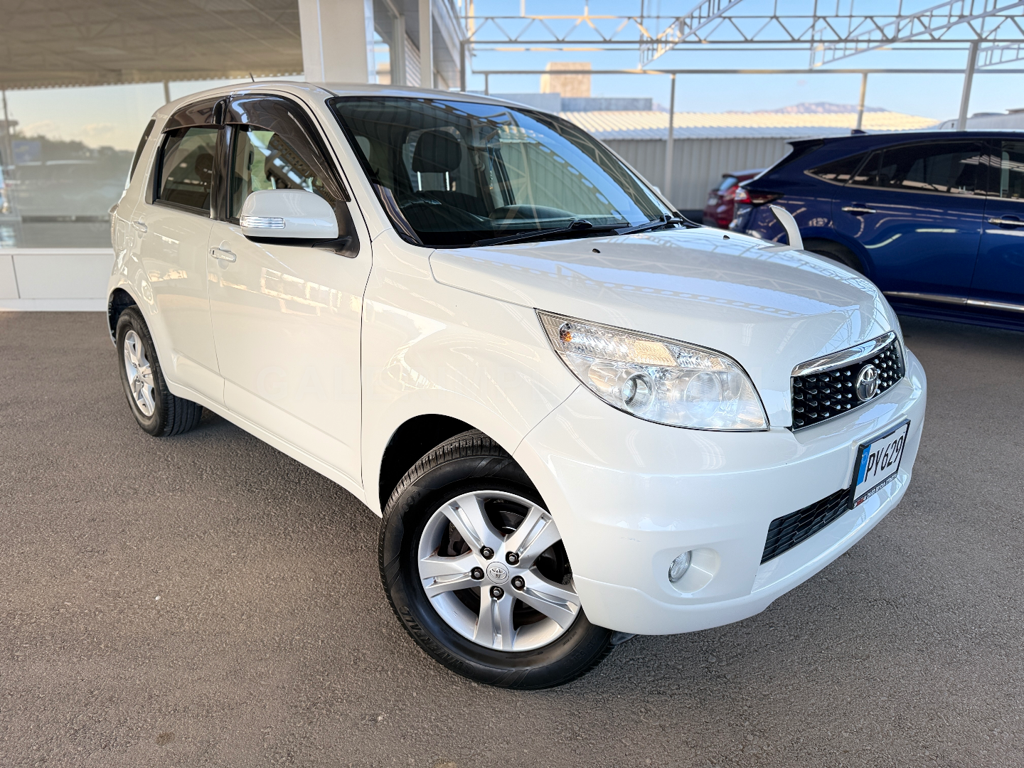 2015 Toyota Rush 1.5 Kıbrıs | KKTC İkinci El Satılık Araba - Thumbnail 2