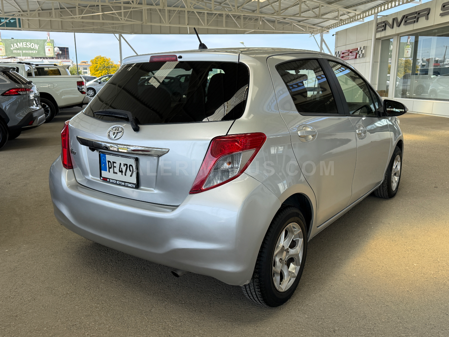 2012 Toyota Vitz 1.3 Kıbrıs | KKTC İkinci El Satılık Araba - Thumbnail 6