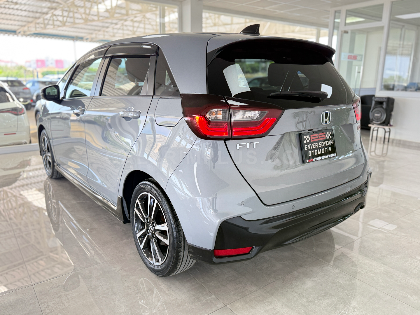 2023 Honda Fit 1.5 e:HEV Kıbrıs | KKTC İkinci El Satılık Araba - Thumbnail 8