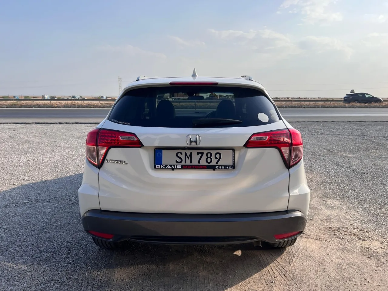 2016 Honda Vezel 1.5 i-VTEC CVT Kıbrıs | KKTC İkinci El Satılık Araba - Thumbnail 6