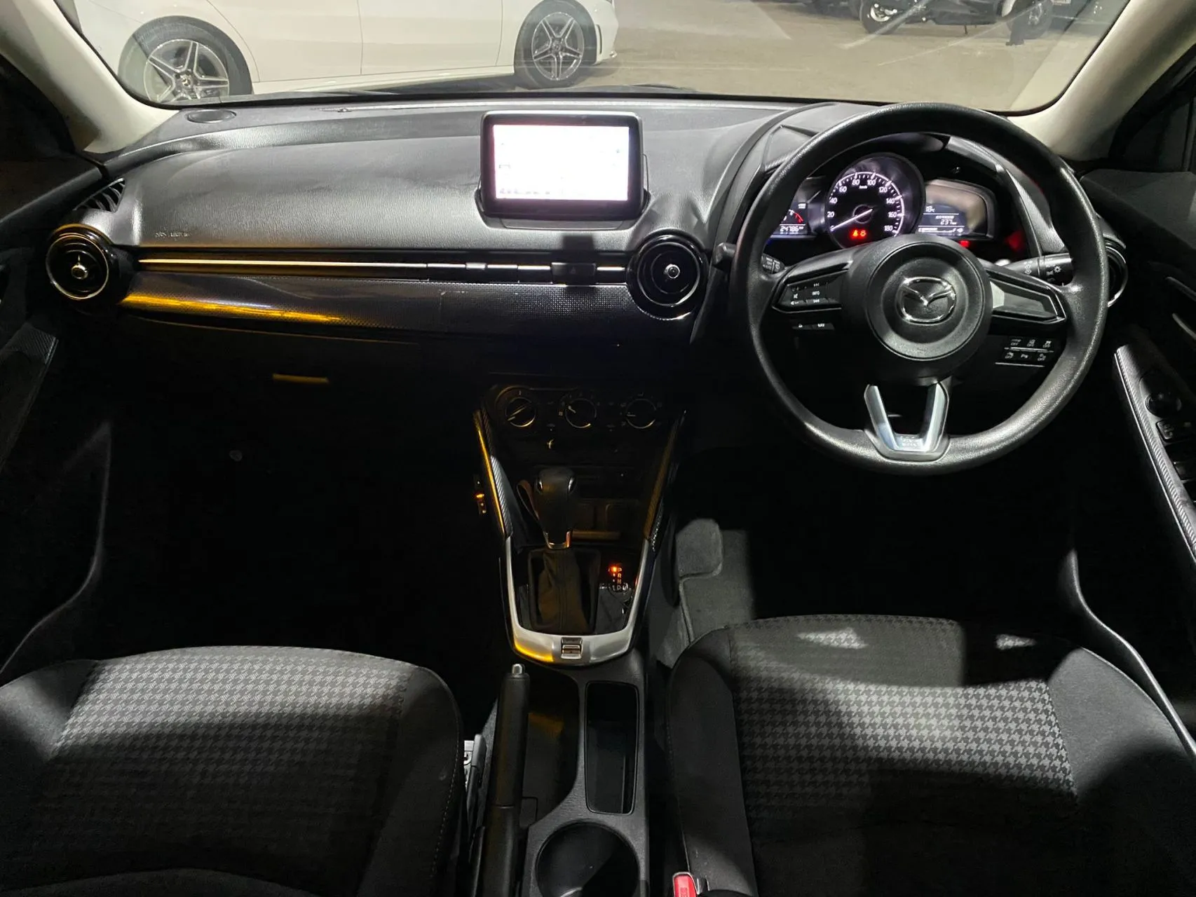 2020 Mazda Demio 1.5 16V Automatic Kıbrıs | KKTC İkinci El Satılık Araba - Thumbnail 7
