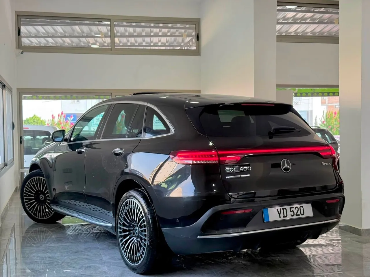 2022 Mercedes - Benz EQC 400 AMG Line Premium Plus Kıbrıs | KKTC İkinci El Satılık Araba - Thumbnail 6