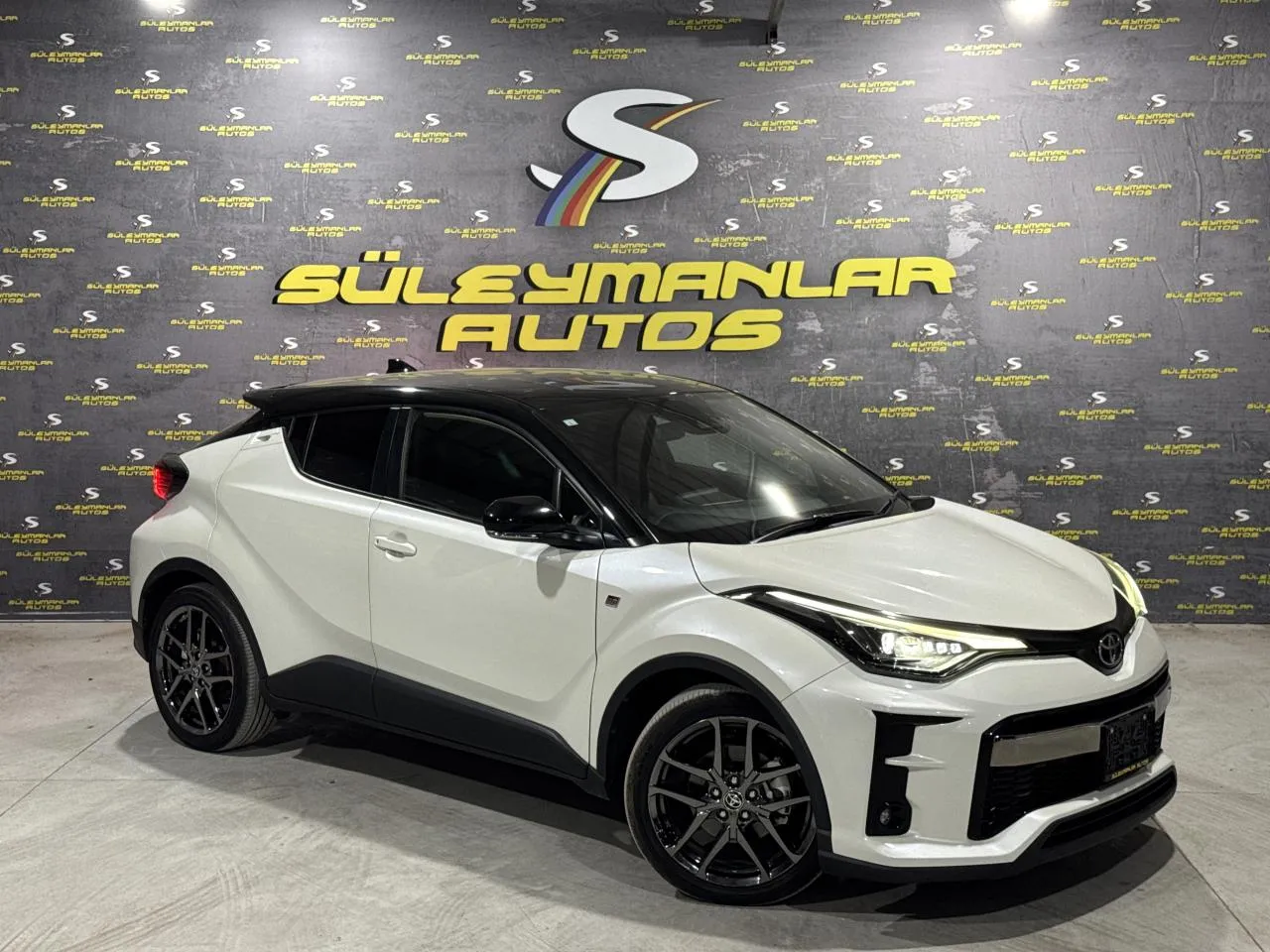 2021 Toyota C-HR 1.8 Hybrid Kıbrıs | KKTC İkinci El Satılık Araba - Fotoğraf 1