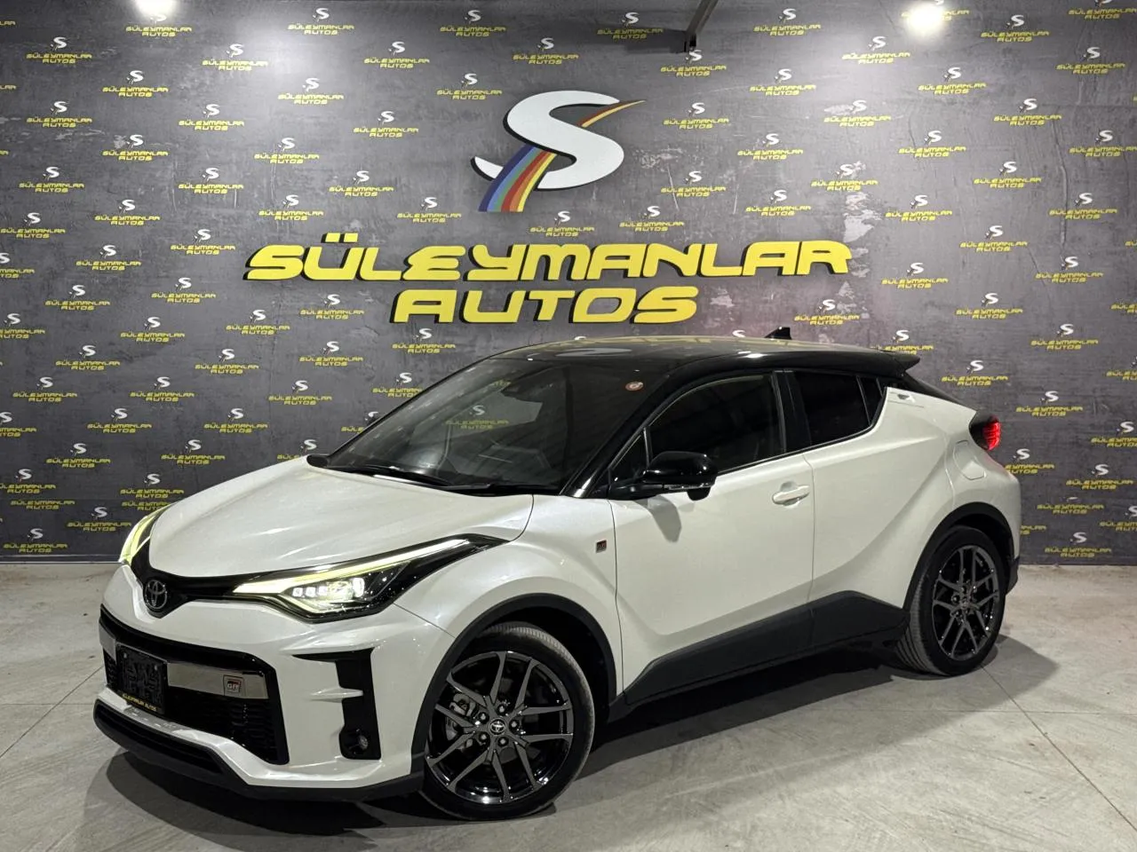 2021 Toyota C-HR 1.8 Hybrid Kıbrıs | KKTC İkinci El Satılık Araba - Thumbnail 2