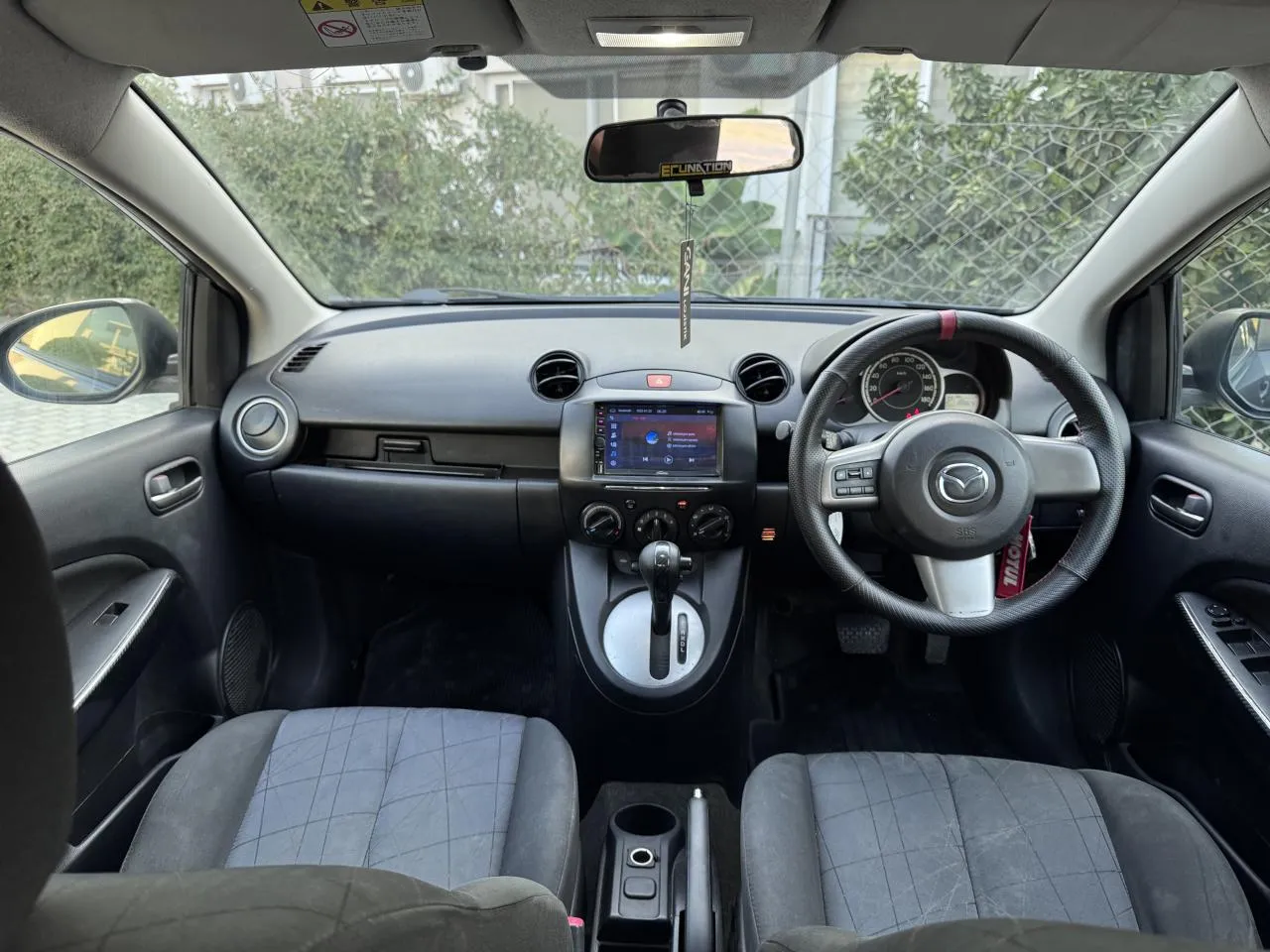 2013 Mazda Demio 1.3 16V Kıbrıs | KKTC İkinci El Satılık Araba - Thumbnail 5