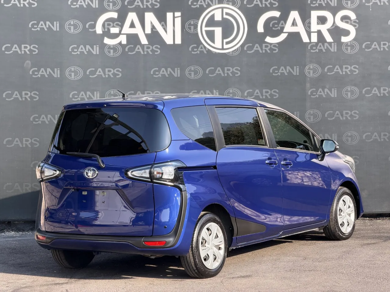 2022 Toyota Sienta 1.5 i Kıbrıs | KKTC İkinci El Satılık Araba - Thumbnail 5