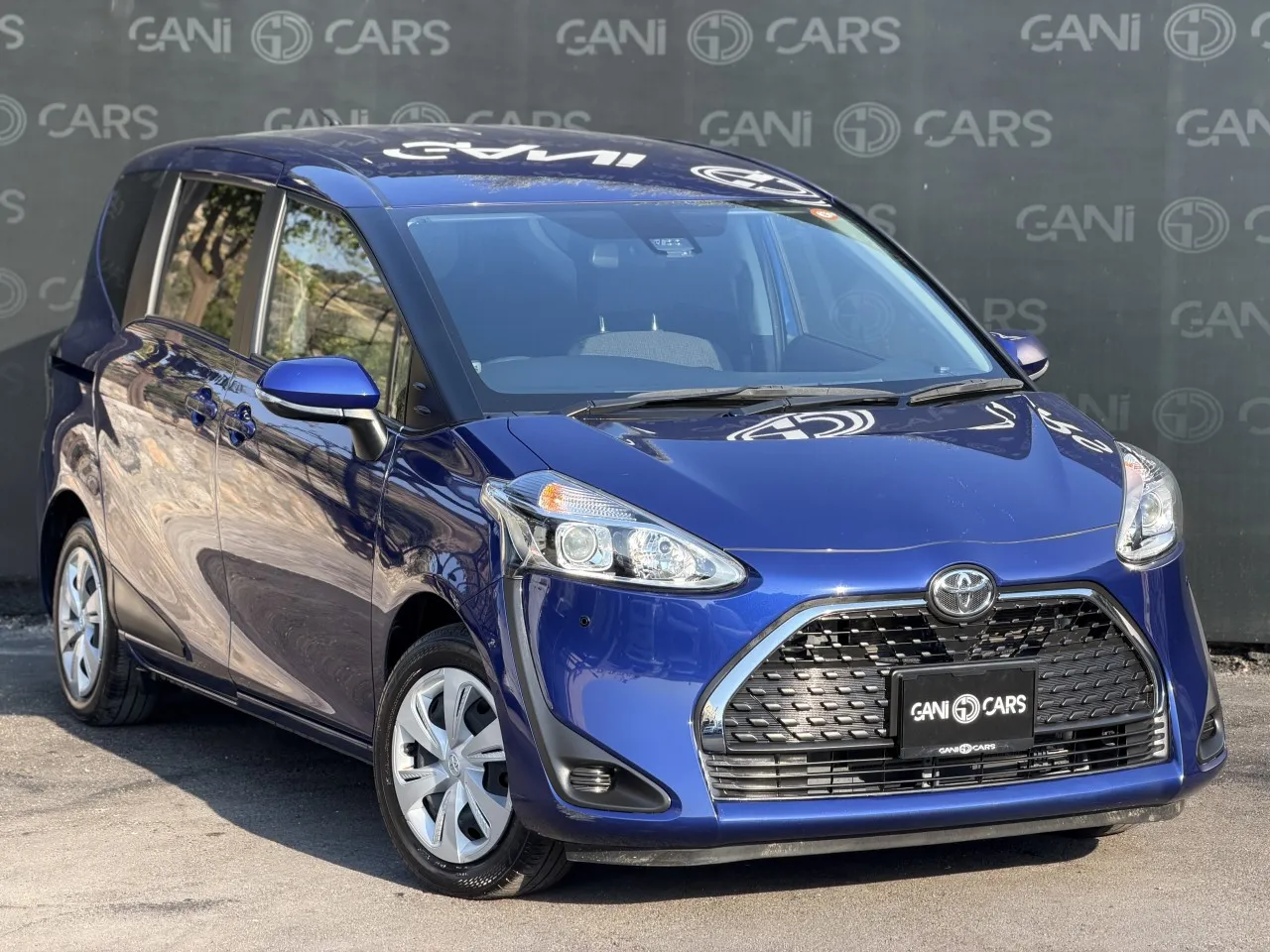 2022 Toyota Sienta 1.5 i Kıbrıs | KKTC İkinci El Satılık Araba - Thumbnail 6