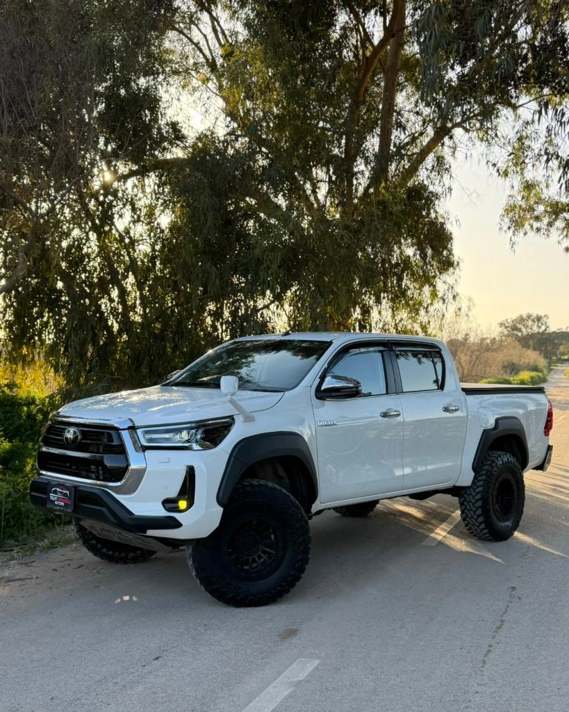 2022 Toyota Hilux 2.4 D Kıbrıs | KKTC İkinci El Satılık Araba - Thumbnail 3