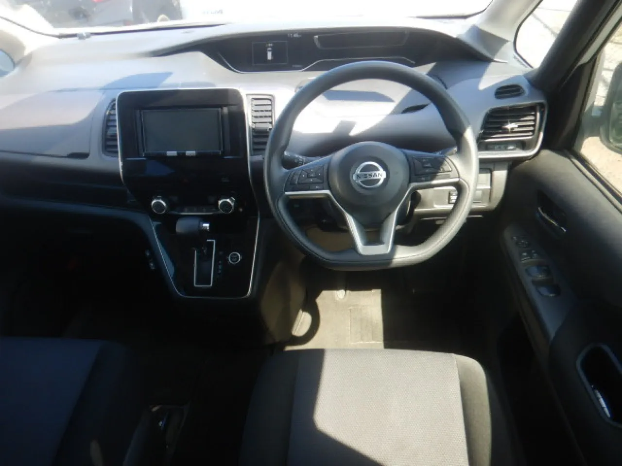 2022 Nissan Serena  Kıbrıs | KKTC İkinci El Satılık Araba - Thumbnail 2