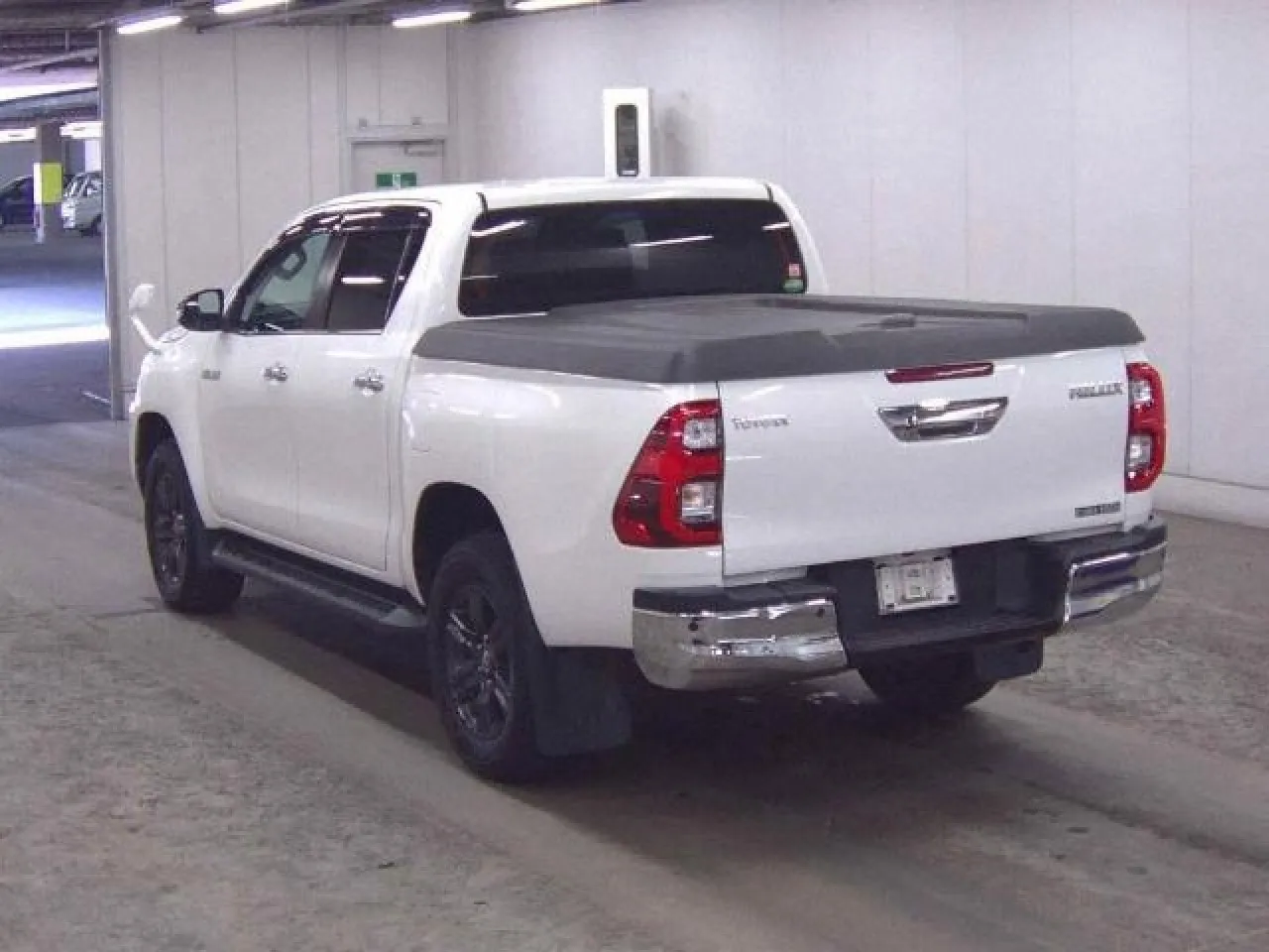 2021 Toyota Hilux 2.4 D Kıbrıs | KKTC İkinci El Satılık Araba - Thumbnail 2