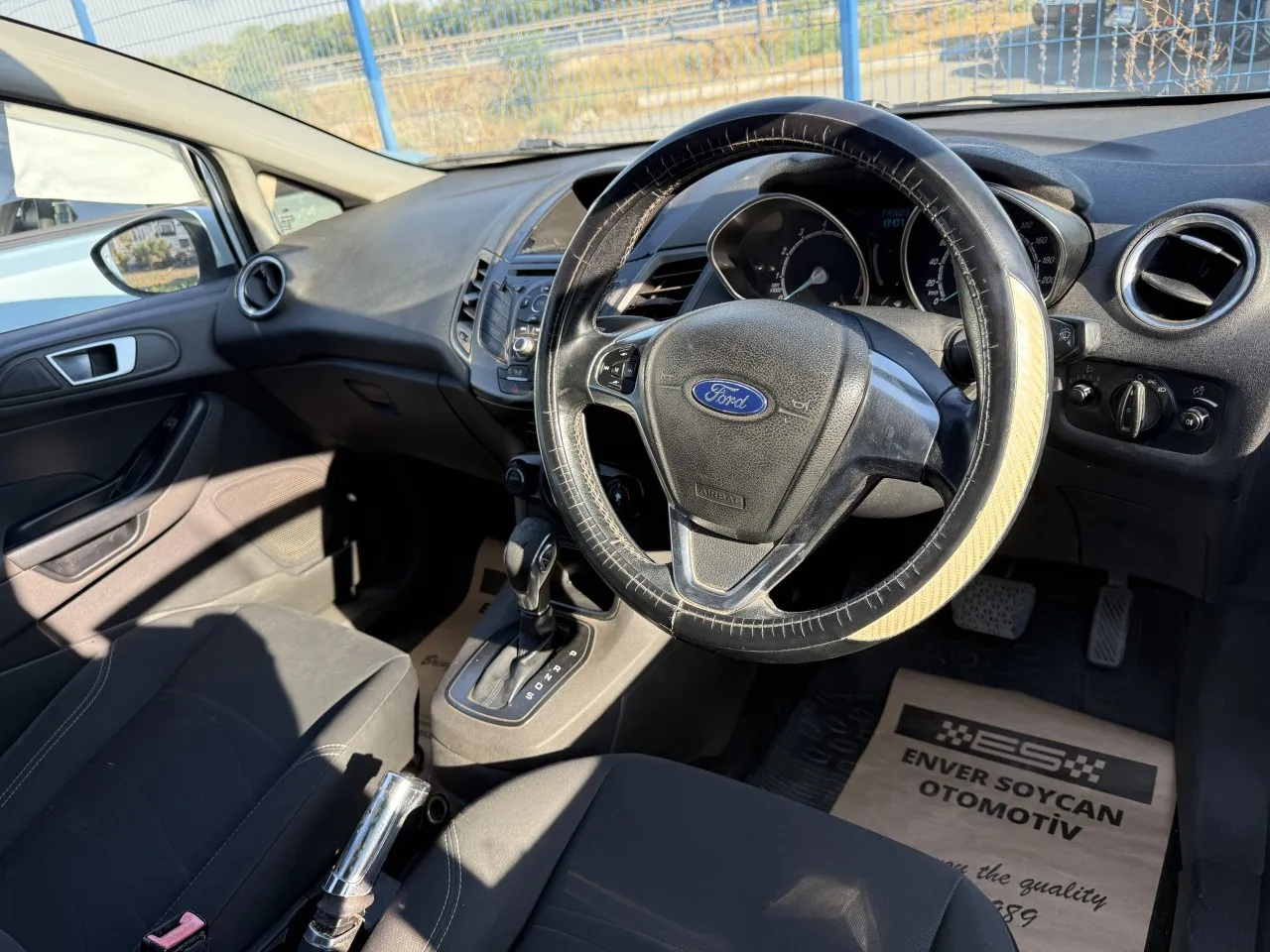 2017 Ford Fiesta 1.6 Kıbrıs | KKTC İkinci El Satılık Araba - Thumbnail 5