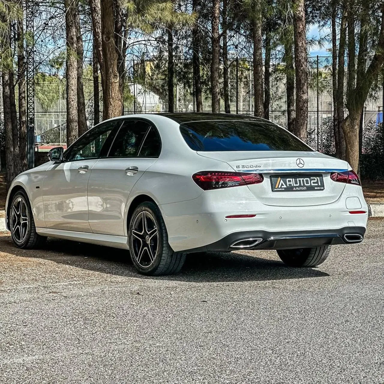 2021 Mercedes-Benz E Serisi E 300 Kıbrıs | KKTC İkinci El Satılık Araba - Thumbnail 6