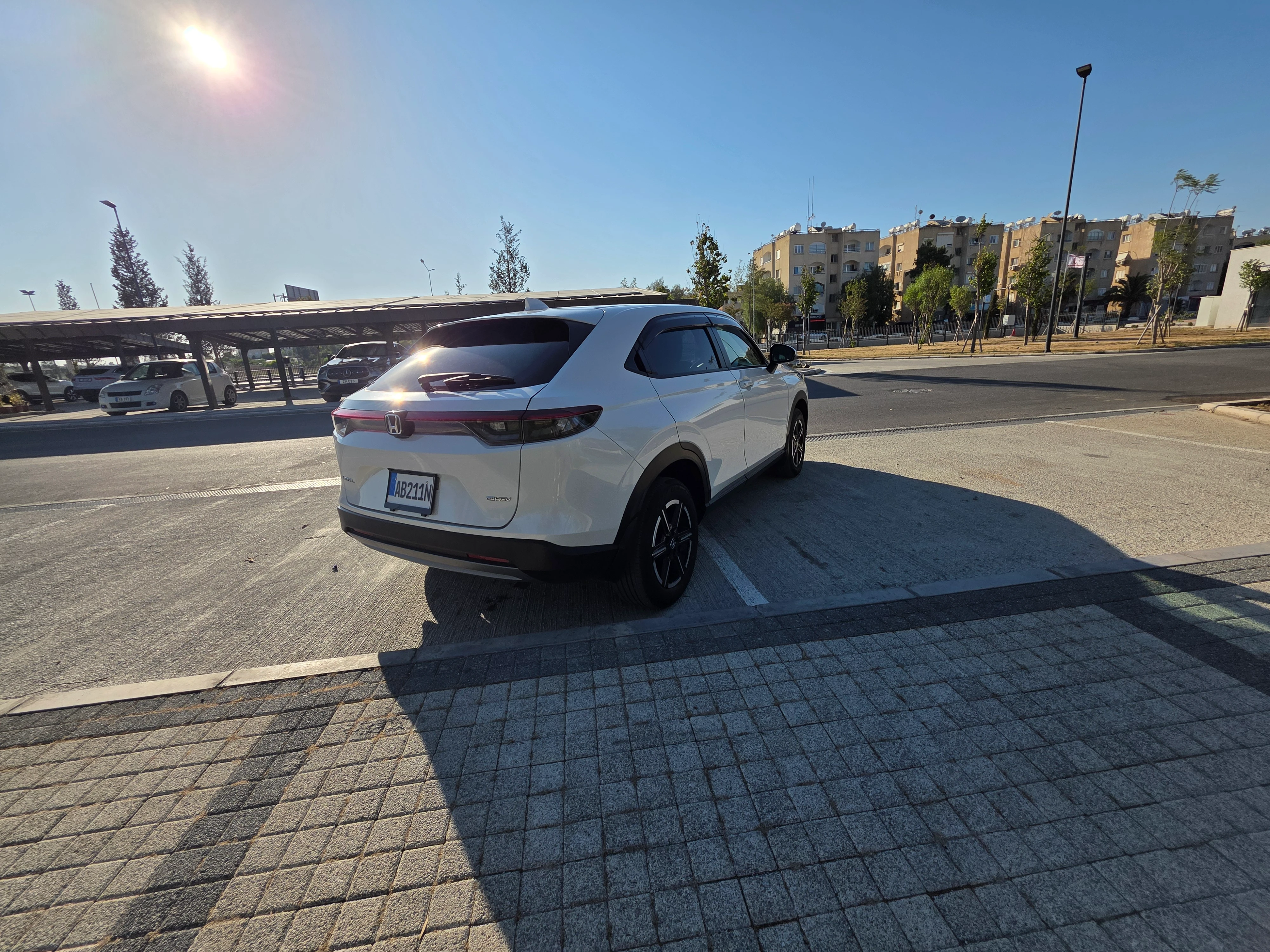 2021 Honda Vezel 1.5 i-VTEC Hybrid 4WD Automatic - Thumbnail 8