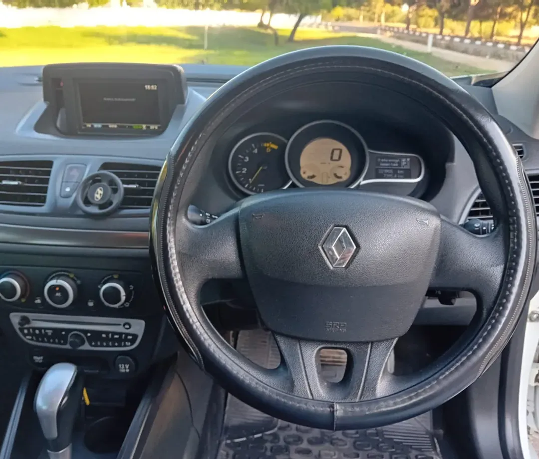 2012 Renault Megane 1.5 dCi Kıbrıs | KKTC İkinci El Satılık Araba - Thumbnail 5