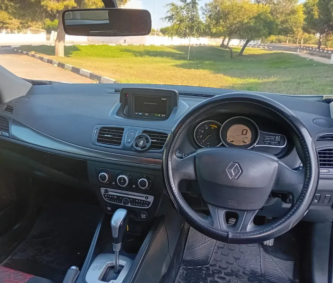 2012 Renault Megane 1.5 dCi Kıbrıs | KKTC İkinci El Satılık Araba - Thumbnail 8