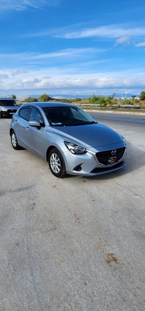 2019 Mazda Demio 1.5 16V Kıbrıs | KKTC İkinci El Satılık Araba - Thumbnail 3