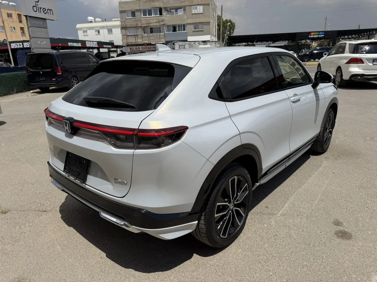 2022 Honda Vezel 1.5 i-VTEC Hybrid Automatic Kıbrıs | KKTC İkinci El Satılık Araba - Thumbnail 6