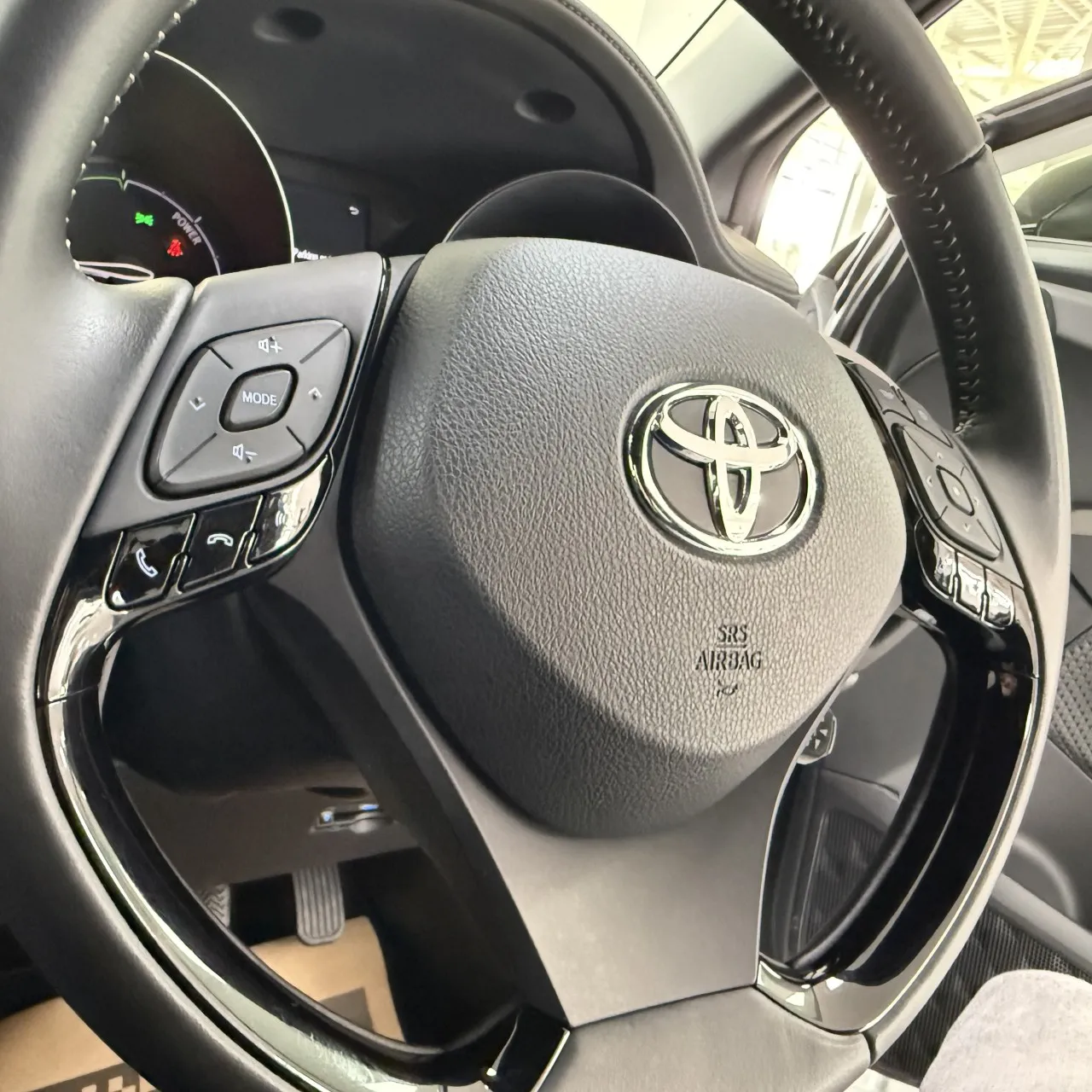 2023 Toyota C-HR 1.8 Hybrid Kıbrıs | KKTC İkinci El Satılık Araba - Thumbnail 4