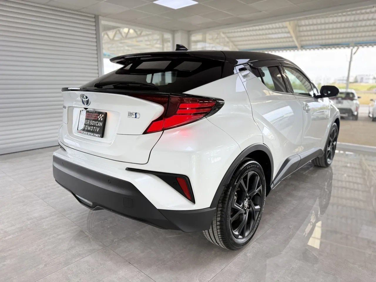 2023 Toyota C-HR 1.8 Hybrid Kıbrıs | KKTC İkinci El Satılık Araba - Thumbnail 7