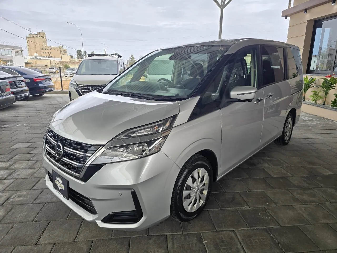 2020 Nissan Serena  Kıbrıs | KKTC İkinci El Satılık Araba - Thumbnail 2