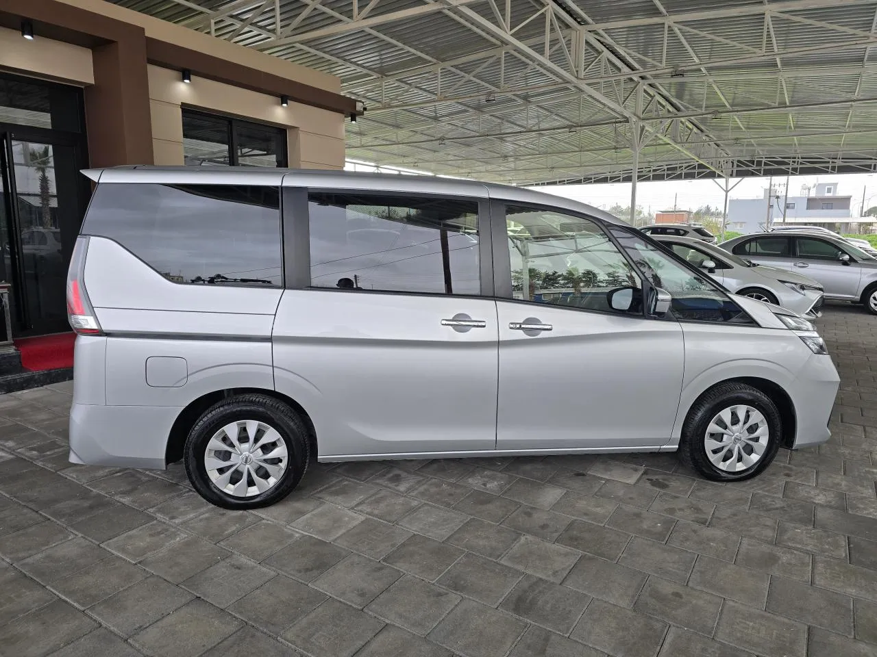 2020 Nissan Serena  Kıbrıs | KKTC İkinci El Satılık Araba - Thumbnail 5